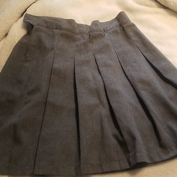 Girl’s French Toast Uniform Skirts Bundle - Picture 6 of 10